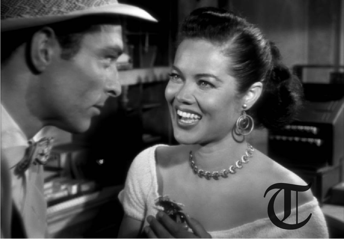 Nia Novella Travilla